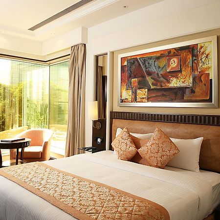 Inde Hotel Signature Tower 구르가온 외부 사진