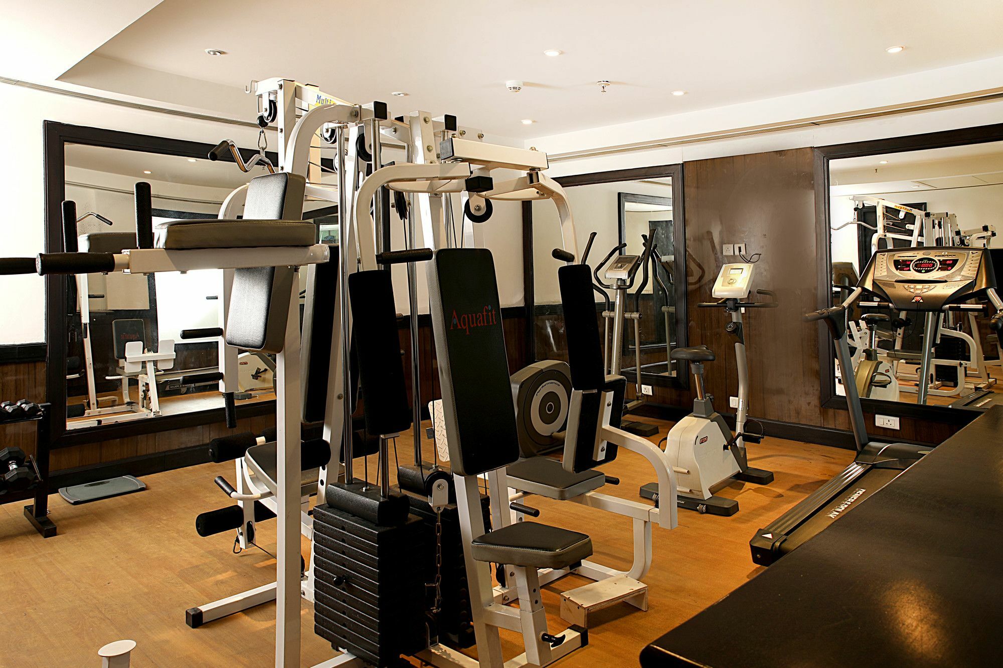 Inde Hotel Signature Tower 구르가온 외부 사진