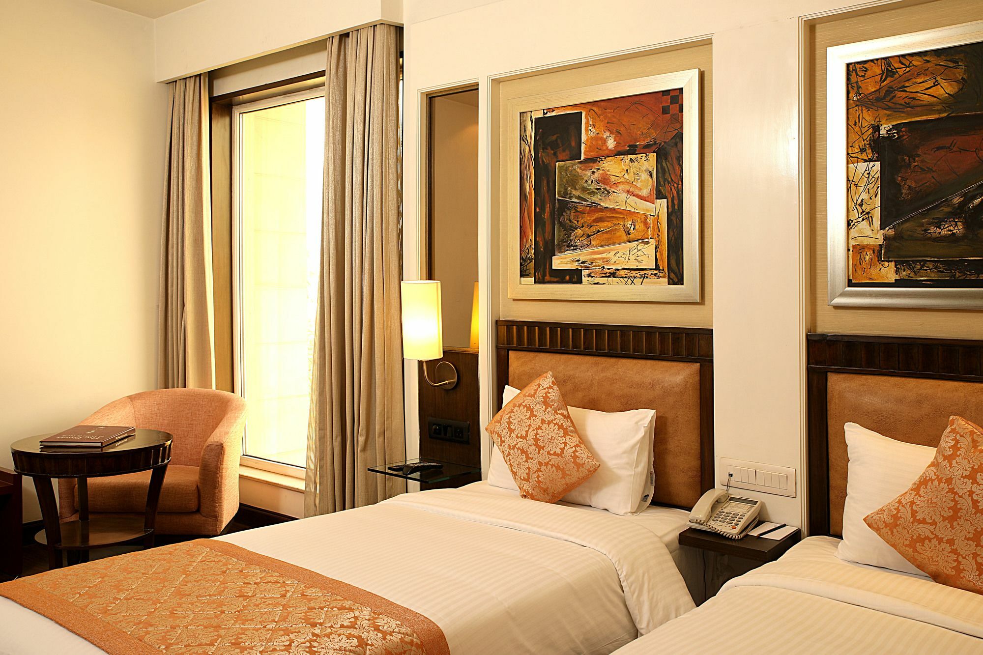Inde Hotel Signature Tower 구르가온 외부 사진