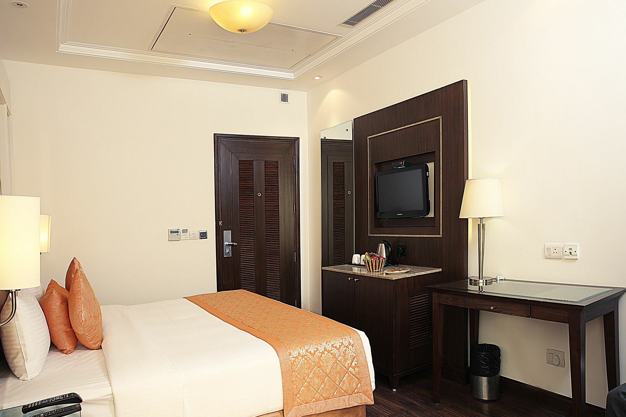 Inde Hotel Signature Tower 구르가온 외부 사진